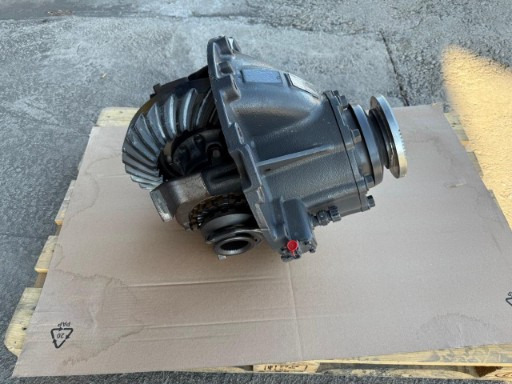 VOLVO DIFFERENTIAL GROUPS VSP-20701332, 20487379 - Bộ vi sai cho Xe tải: hình 3 VOLVO DIFFERENTIAL GROUPS VSP-20701332, 20487379 - Bộ vi sai cho Xe tải: hình 3