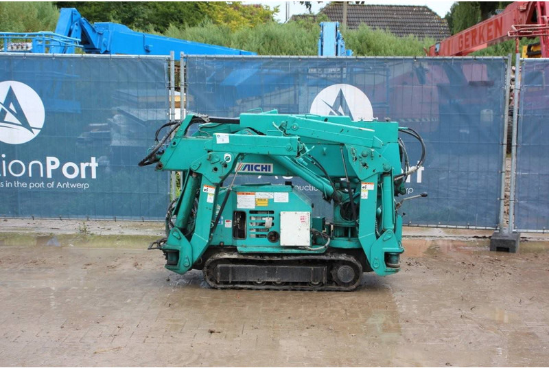 Aichi UJ012 - Cần cẩu bánh xích: hình 2 Aichi UJ012 - Cần cẩu bánh xích: hình 2