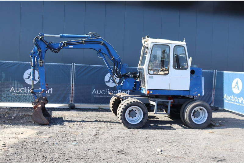 Atlas 1004 - Máy xúc bánh lốp: hình 1 Atlas 1004 - Máy xúc bánh lốp: hình 1