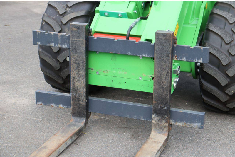 Máy xúc lật bánh lốp mới Avant 735i TDL: hình 11