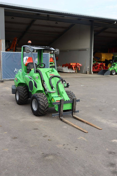 Máy xúc lật bánh lốp mới Avant 735i TDL: hình 7