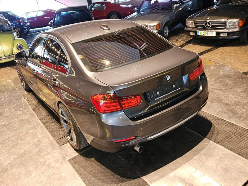 BMW 3-Reeks (F30) _ 320d - Sedan: hình 4 BMW 3-Reeks (F30) _ 320d - Sedan: hình 4