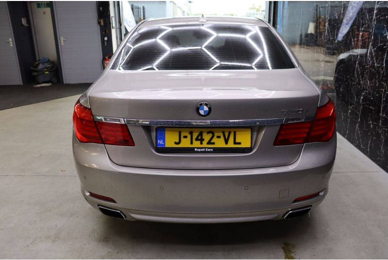 BMW 7 Serie 750i XDRIVE - Sedan: hình 5 BMW 7 Serie 750i XDRIVE - Sedan: hình 5