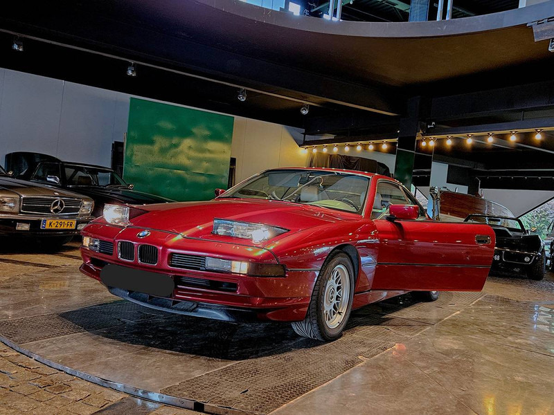 BMW 850iA - Sedan: hình 3 BMW 850iA - Sedan: hình 3