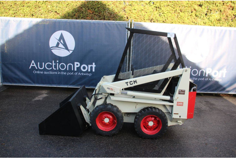 Bobcat 315 - Máy xúc lật bánh lốp: hình 2 Bobcat 315 - Máy xúc lật bánh lốp: hình 2