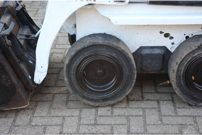 Máy xúc lật bánh lốp Bobcat 463: hình 12
