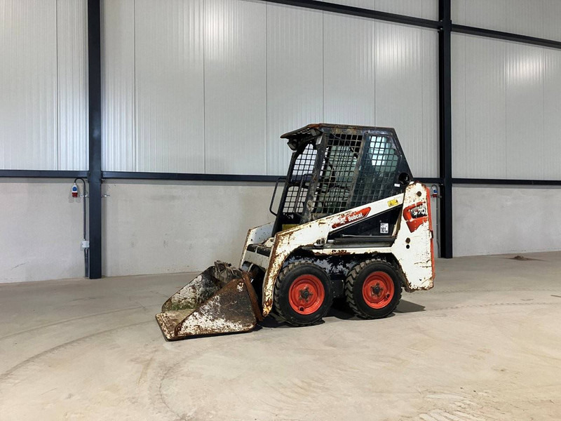 Bobcat S70 - Máy xúc lật bánh lốp: hình 1 Bobcat S70 - Máy xúc lật bánh lốp: hình 1