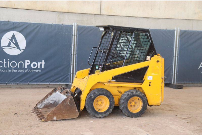 Bobcat S70 - Máy xúc lật bánh lốp: hình 1 Bobcat S70 - Máy xúc lật bánh lốp: hình 1