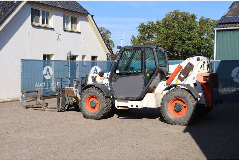 Bobcat T35120SL - Xe nhấc hình viễn vọng kính: hình 3 Bobcat T35120SL - Xe nhấc hình viễn vọng kính: hình 3