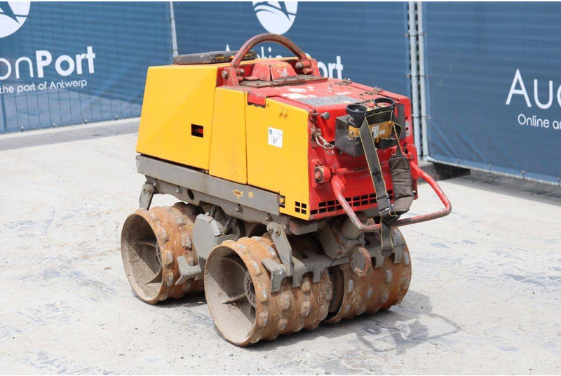 Bomag BMP 851 - Máy lăn: hình 4 Bomag BMP 851 - Máy lăn: hình 4