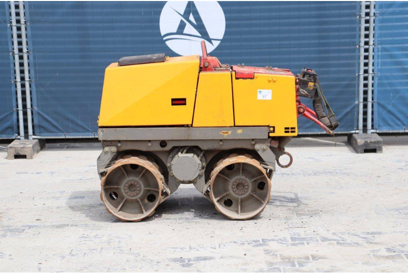 Bomag BMP 851 - Máy lăn: hình 2 Bomag BMP 851 - Máy lăn: hình 2