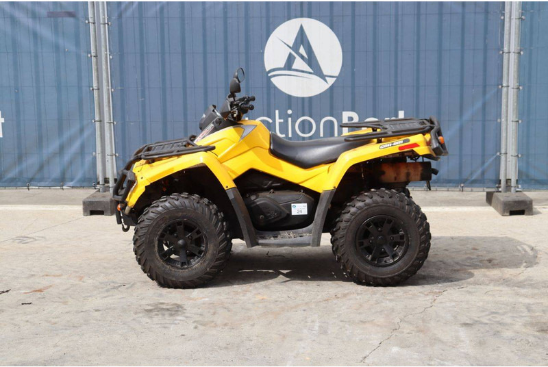 Bombardier Outlander 650 XT - ATV/ Xe 4 bánh: hình 2 Bombardier Outlander 650 XT - ATV/ Xe 4 bánh: hình 2