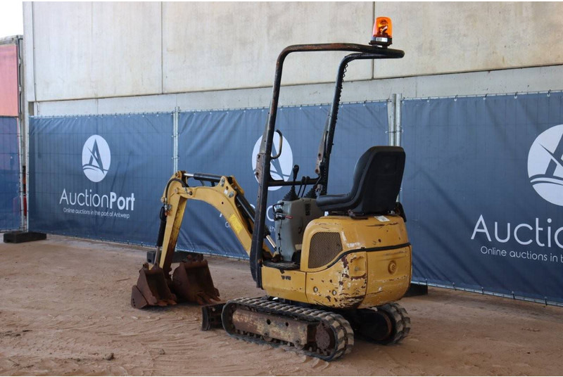 Caterpillar 300.9D - Máy xúc mini: hình 3 Caterpillar 300.9D - Máy xúc mini: hình 3