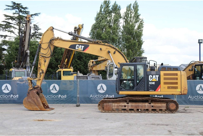 Caterpillar 324EL - Máy xúc bánh xích: hình 2 Caterpillar 324EL - Máy xúc bánh xích: hình 2