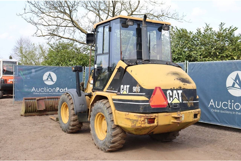 Caterpillar 906 - Máy xúc lật bánh lốp: hình 3 Caterpillar 906 - Máy xúc lật bánh lốp: hình 3
