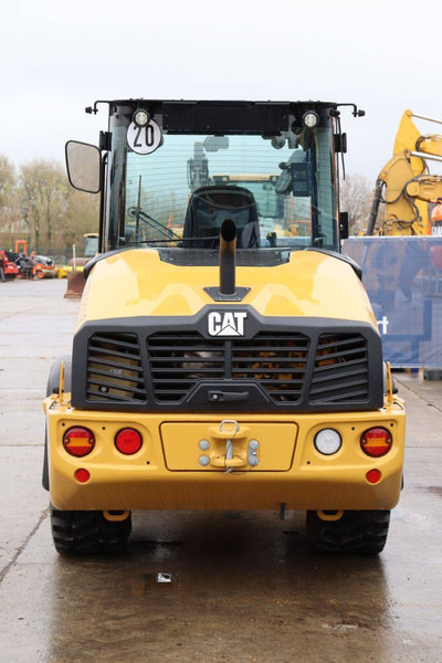 Caterpillar 906 - Máy xúc lật bánh lốp: hình 5 Caterpillar 906 - Máy xúc lật bánh lốp: hình 5