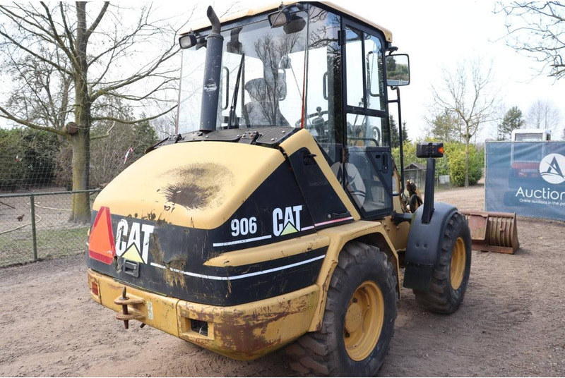 Caterpillar 906 - Máy xúc lật bánh lốp: hình 5 Caterpillar 906 - Máy xúc lật bánh lốp: hình 5