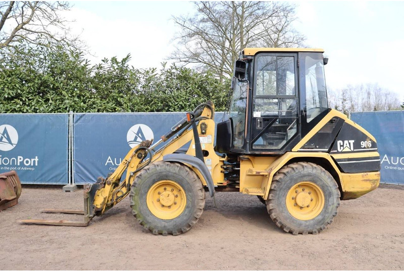 Caterpillar 906 - Máy xúc lật bánh lốp: hình 2 Caterpillar 906 - Máy xúc lật bánh lốp: hình 2