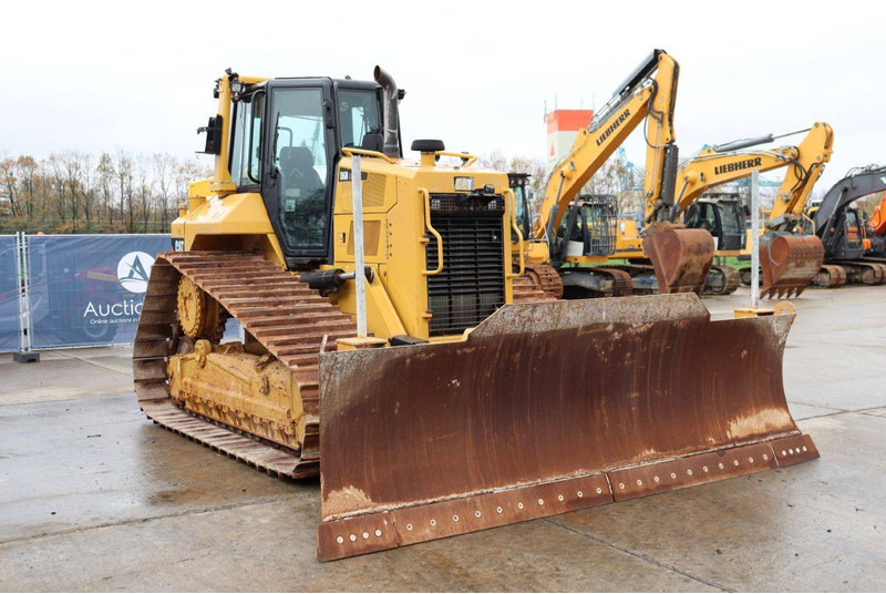 Máy ủi Caterpillar D6N LGP: hình 7 Máy ủi Caterpillar D6N LGP: hình 7