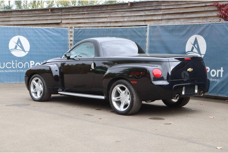 Chevrolet SSR - Xe hơi: hình 4 Chevrolet SSR - Xe hơi: hình 4