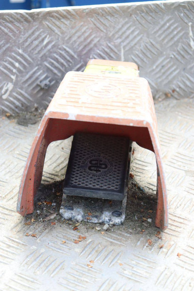 Xe nâng người nhiều khớp nối Dino 205RXT: hình 19 Xe nâng người nhiều khớp nối Dino 205RXT: hình 19