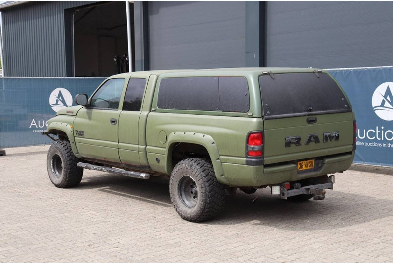 Dodge Ram 1500 - Xe hơi: hình 4 Dodge Ram 1500 - Xe hơi: hình 4