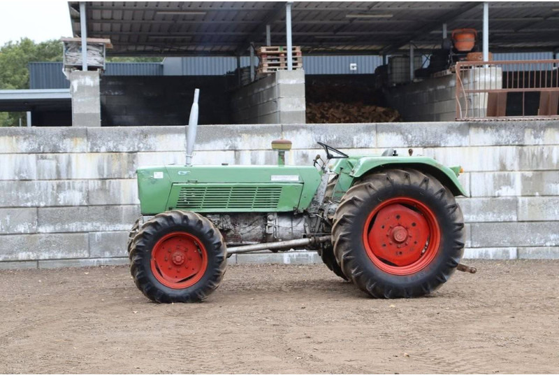 Fendt Favorit 610 S Turbomatik - Máy cày: hình 1 Fendt Favorit 610 S Turbomatik - Máy cày: hình 1