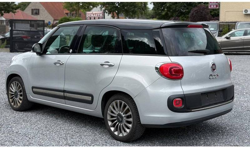 Fiat 500L (I) Living _ 1.6 MultiJet 16v - Sedan: hình 2 Fiat 500L (I) Living _ 1.6 MultiJet 16v - Sedan: hình 2