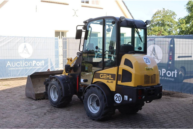 Gehl AL340 - Máy xúc lật bánh lốp: hình 4 Gehl AL340 - Máy xúc lật bánh lốp: hình 4