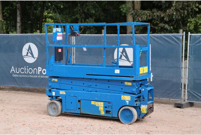 Genie GS-2032 - Máy nâng người hình kéo: hình 3 Genie GS-2032 - Máy nâng người hình kéo: hình 3
