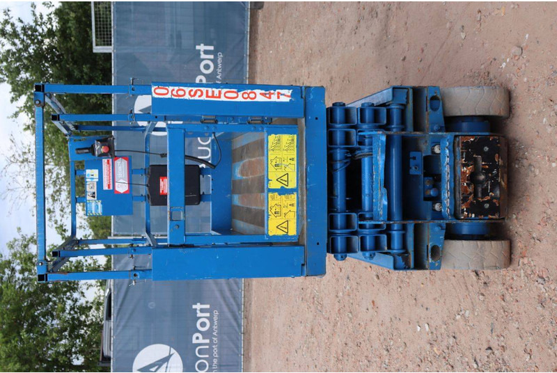 Genie GS-2032 - Máy nâng người hình kéo: hình 5 Genie GS-2032 - Máy nâng người hình kéo: hình 5