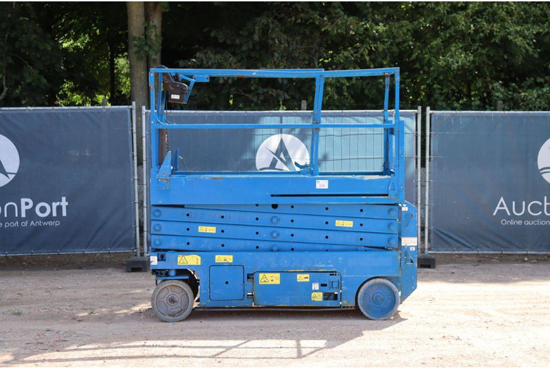 Genie GS-2632 - Máy nâng người hình kéo: hình 2 Genie GS-2632 - Máy nâng người hình kéo: hình 2
