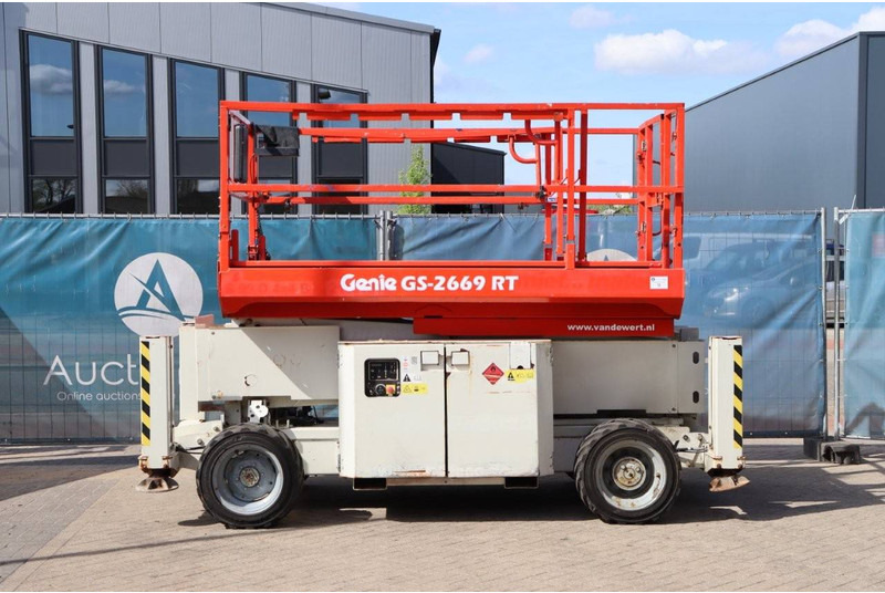 Genie GS-2669 RT - Máy nâng người hình kéo: hình 2 Genie GS-2669 RT - Máy nâng người hình kéo: hình 2
