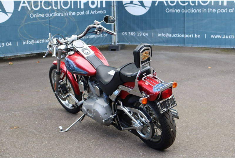 Harley-Davidson Deuce Softail - Xe máy: hình 4 Harley-Davidson Deuce Softail - Xe máy: hình 4