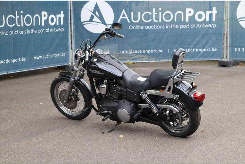 Harley-Davidson Dyna Street Bob - Xe máy: hình 3 Harley-Davidson Dyna Street Bob - Xe máy: hình 3