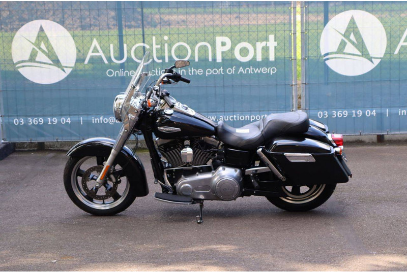 Harley-Davidson Dyna Switchback - Xe máy: hình 2 Harley-Davidson Dyna Switchback - Xe máy: hình 2