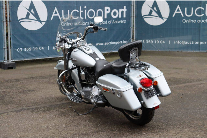 Harley-Davidson Dyna Switchback - Xe máy: hình 4 Harley-Davidson Dyna Switchback - Xe máy: hình 4