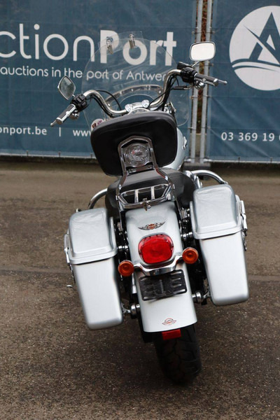 Harley-Davidson Dyna Switchback - Xe máy: hình 5 Harley-Davidson Dyna Switchback - Xe máy: hình 5