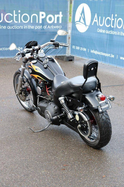 Harley-Davidson Dyna Wide Glide - Xe máy: hình 4 Harley-Davidson Dyna Wide Glide - Xe máy: hình 4