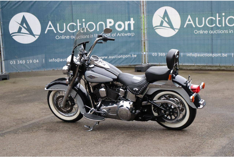 Harley-Davidson Heritage Softail Classic - Xe máy: hình 3 Harley-Davidson Heritage Softail Classic - Xe máy: hình 3