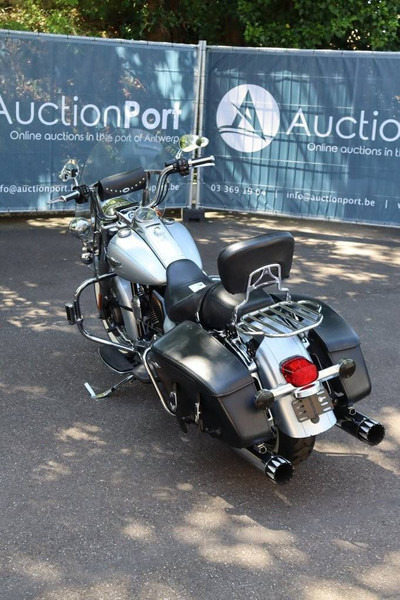 Harley-Davidson Road King Classic - Xe máy: hình 4 Harley-Davidson Road King Classic - Xe máy: hình 4