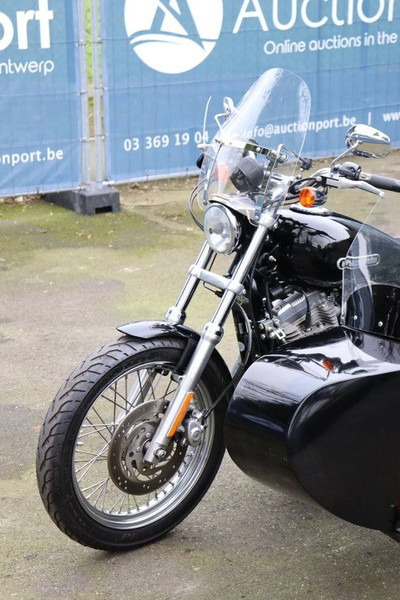 Xe máy Harley-Davidson Sporster XL883: hình 10 Xe máy Harley-Davidson Sporster XL883: hình 10