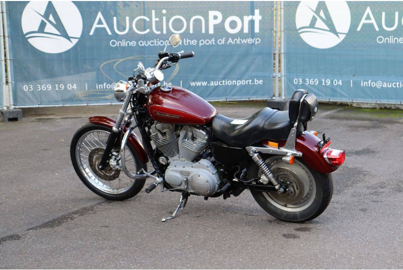 Harley-Davidson Sportster XL883 - Xe máy: hình 3 Harley-Davidson Sportster XL883 - Xe máy: hình 3