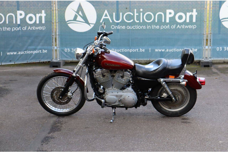 Harley-Davidson Sportster XL883 - Xe máy: hình 2 Harley-Davidson Sportster XL883 - Xe máy: hình 2