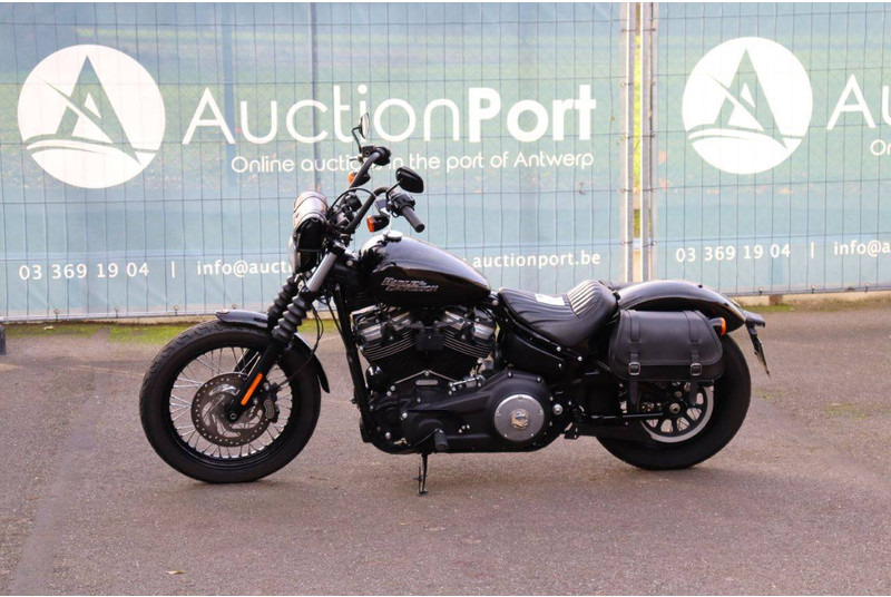 Harley-Davidson Street Bob - Xe máy: hình 1 Harley-Davidson Street Bob - Xe máy: hình 1