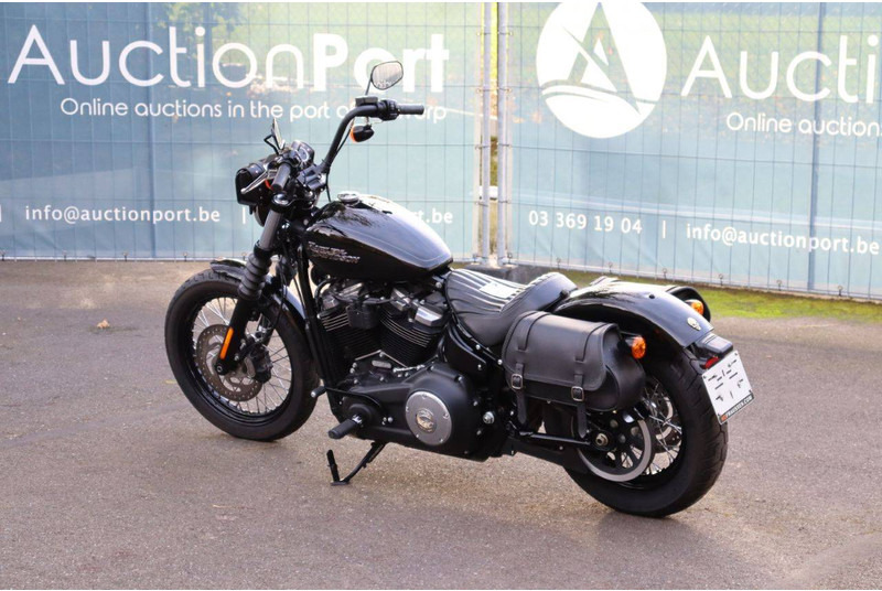 Harley-Davidson Street Bob - Xe máy: hình 3 Harley-Davidson Street Bob - Xe máy: hình 3