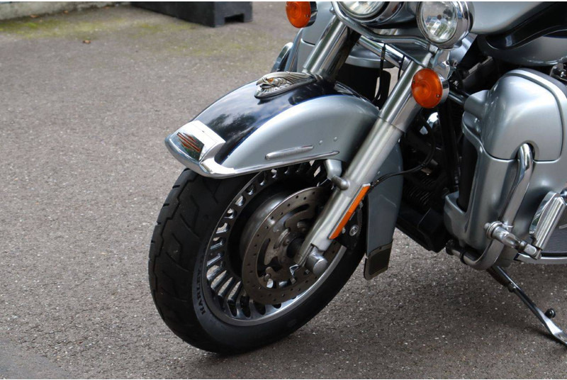 Xe máy Harley-Davidson Ultra Classic: hình 10 Xe máy Harley-Davidson Ultra Classic: hình 10