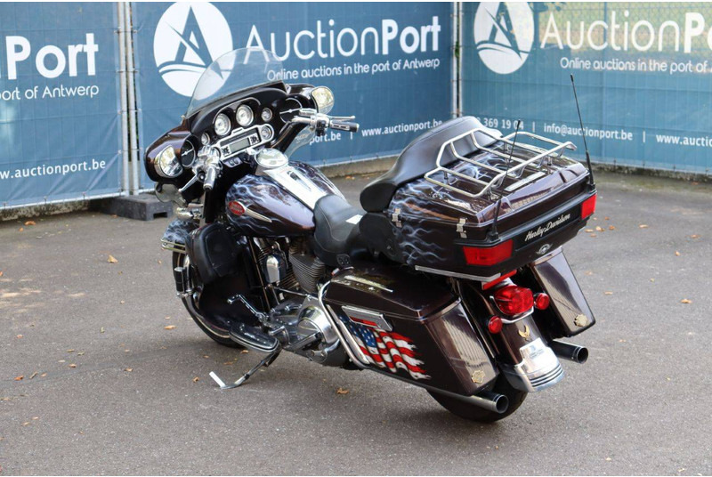 Harley-Davidson Ultra Classic CVO - Xe máy: hình 4 Harley-Davidson Ultra Classic CVO - Xe máy: hình 4