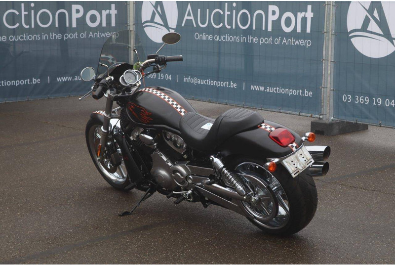 Harley-Davidson V-Rod - Xe máy: hình 4 Harley-Davidson V-Rod - Xe máy: hình 4