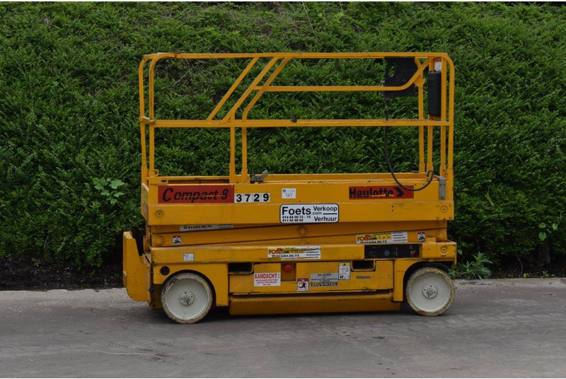 Haulotte Compact 8 - Máy nâng người hình kéo: hình 2 Haulotte Compact 8 - Máy nâng người hình kéo: hình 2